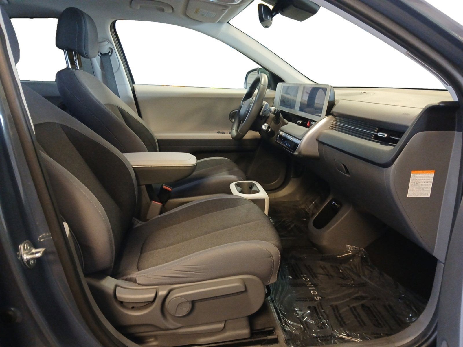 2024 Hyundai IONIQ 5 SEL W/ SMART CRUISE CONTROL & HEATED SEATS