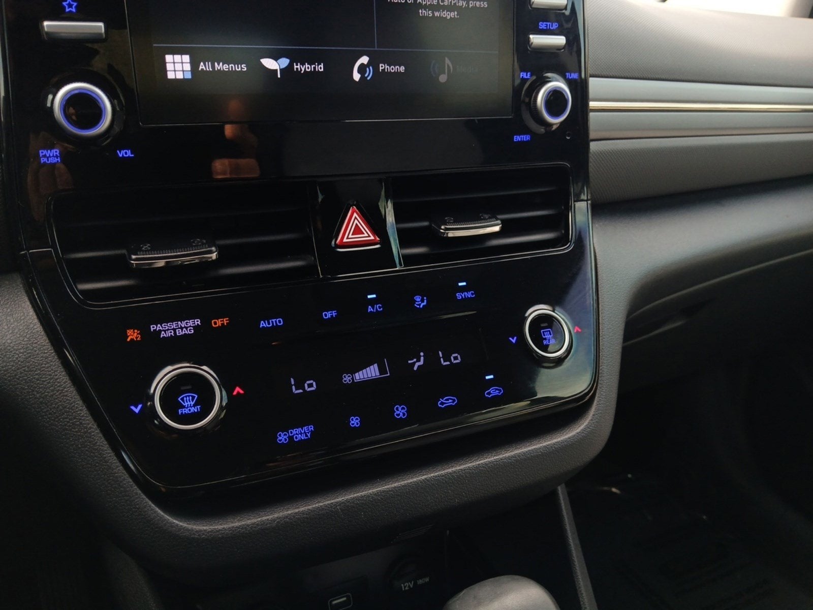 2022 Hyundai Ioniq Hybrid SE