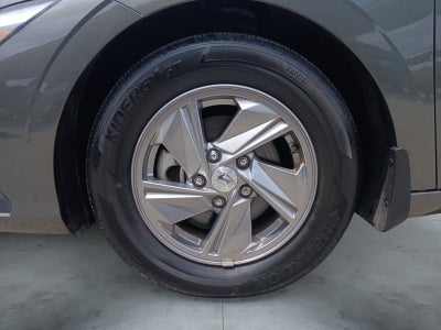 2024 Hyundai Elantra SE W/ BLIND SPOT COLLISION WARNING