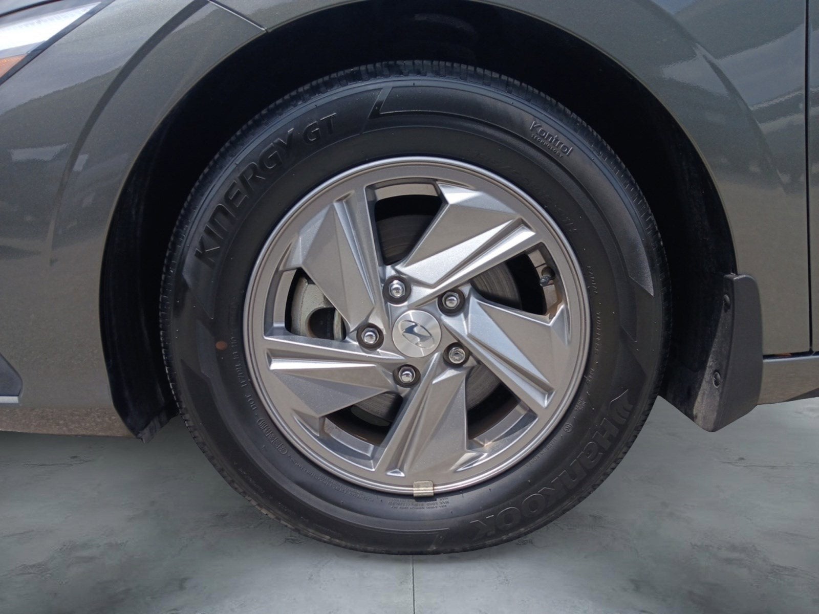 2024 Hyundai Elantra SE W/ BLIND SPOT COLLISION WARNING