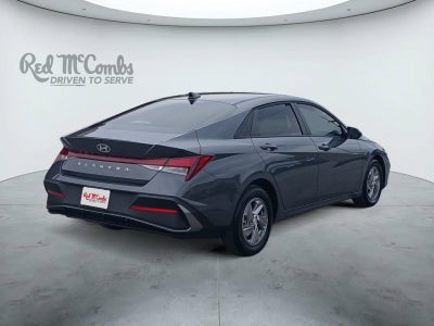 2025 Hyundai Elantra SE