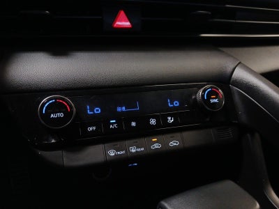2025 Hyundai Elantra SEL Sport W/ REARVIEW CAMERA AND DYNAMIC GUIDELINES