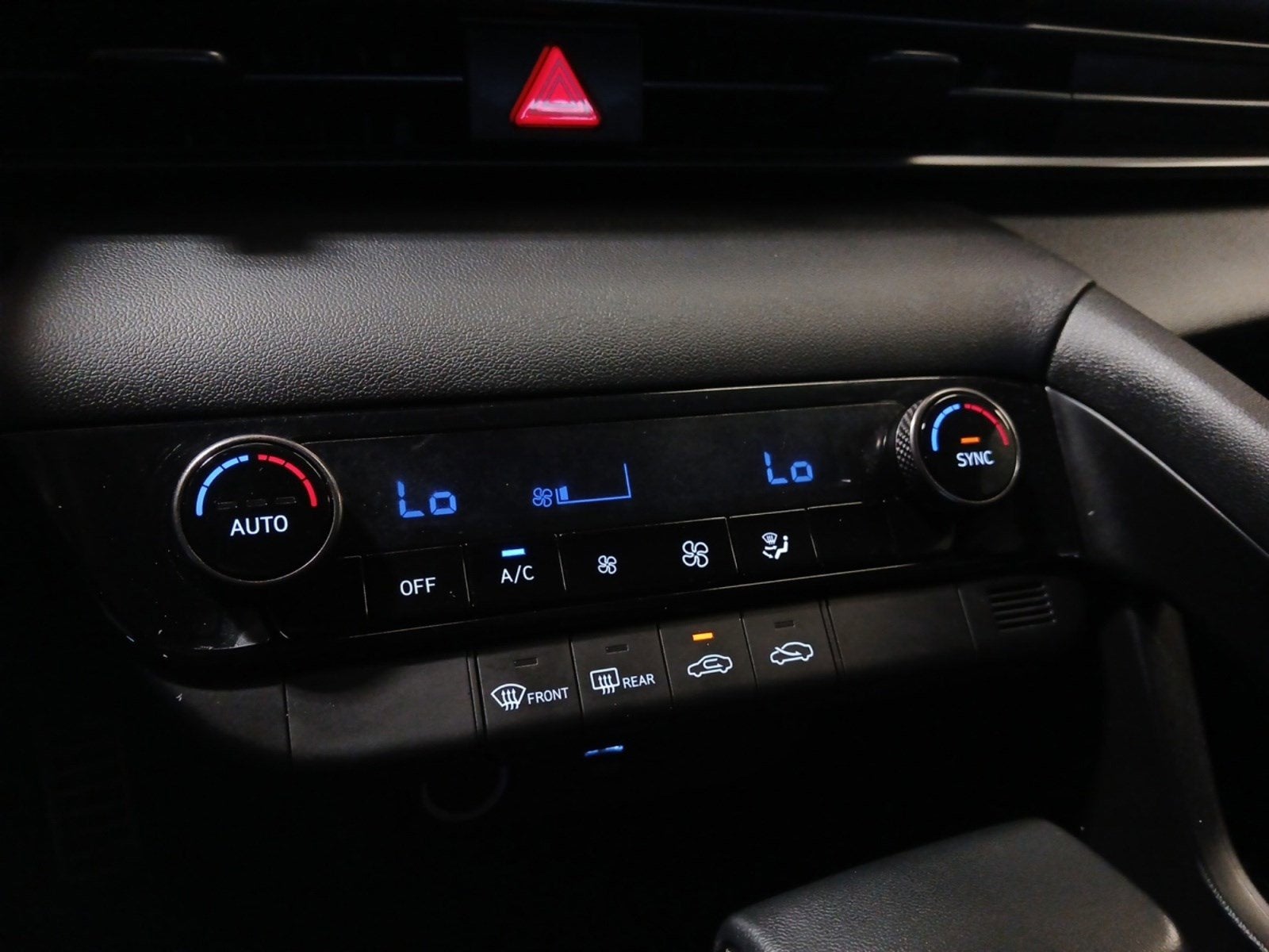 2025 Hyundai Elantra SEL Sport W/ REARVIEW CAMERA AND DYNAMIC GUIDELINES