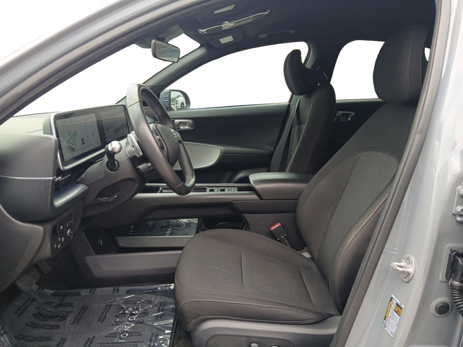 2024 Hyundai IONIQ 6 SE W/ NAVIGATION & BACK-UP CAMERA