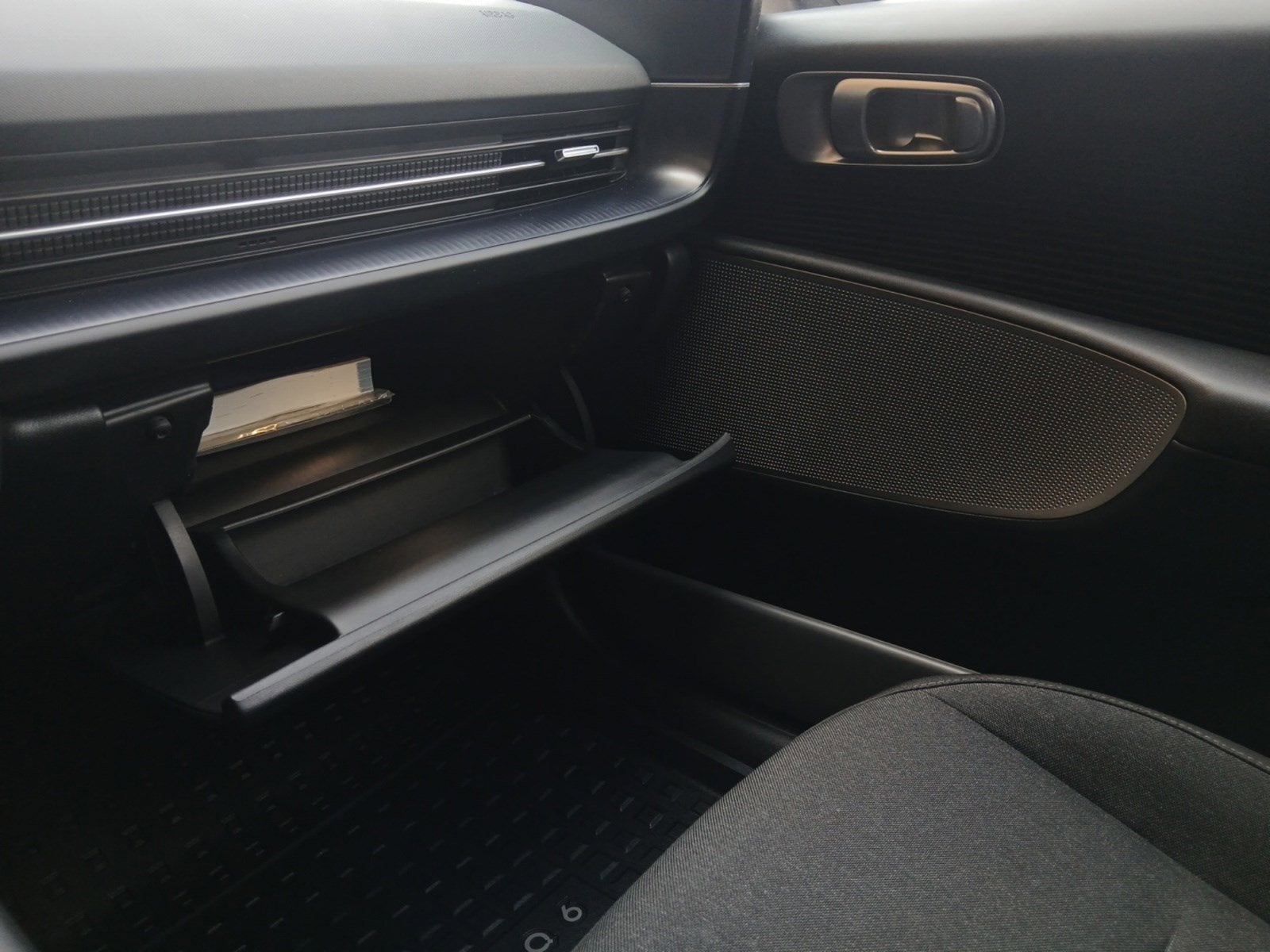 2024 Hyundai IONIQ 6 SE