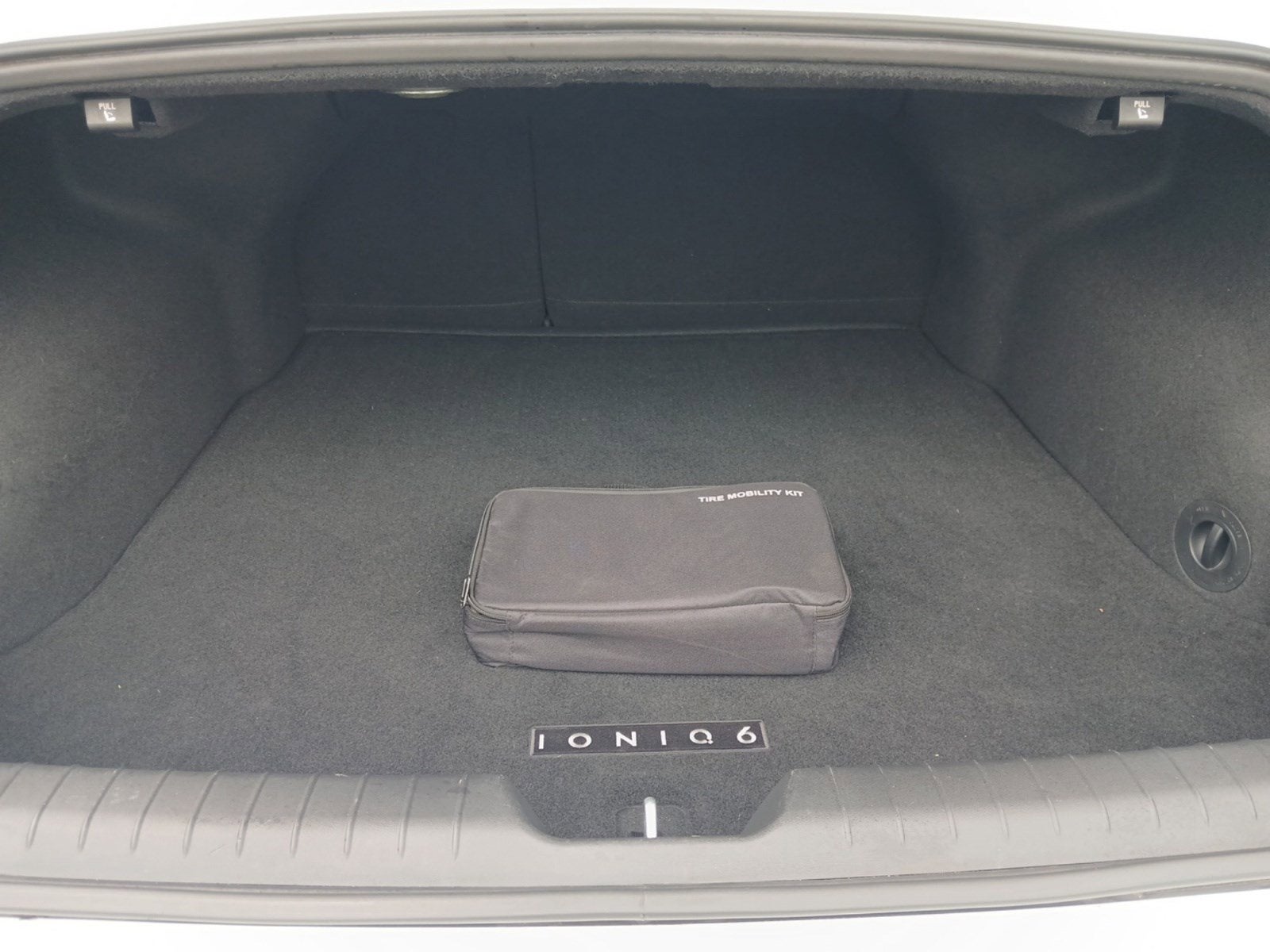2024 Hyundai IONIQ 6 Limited
