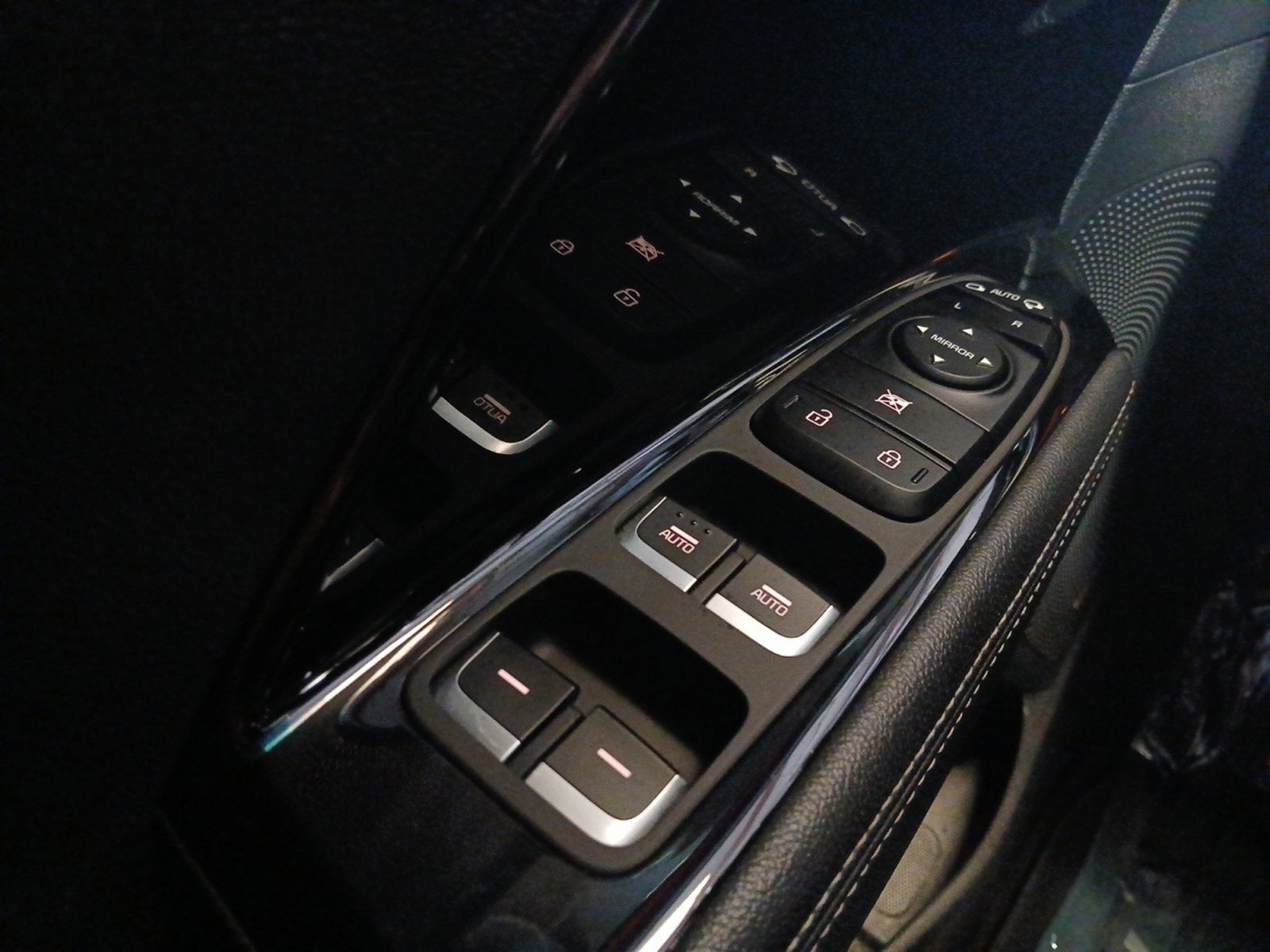 2020 Kia Niro EX Premium W/ HEATED & VENTILATED FRONT SEATS