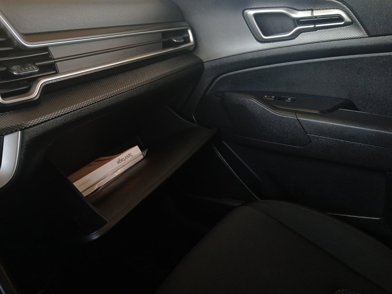 2024 Kia Sportage LX W/ REARVIEW MONITOR AND PARKING GUIDELINES