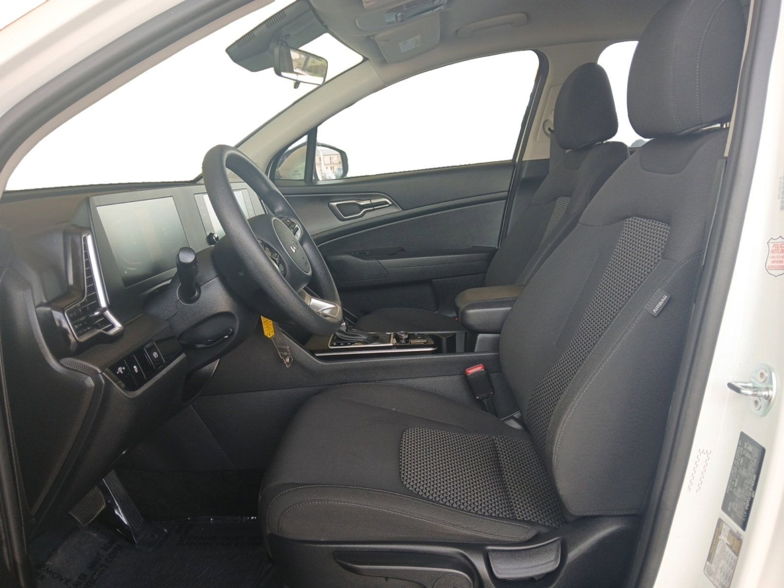 2024 Kia Sportage LX W/ REARVIEW MONITOR AND PARKING GUIDELINES