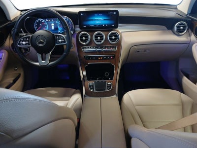 2021 Mercedes-Benz GLC 300 W/ PANORAMA SUNROOF & AMBIENT LIGHTING
