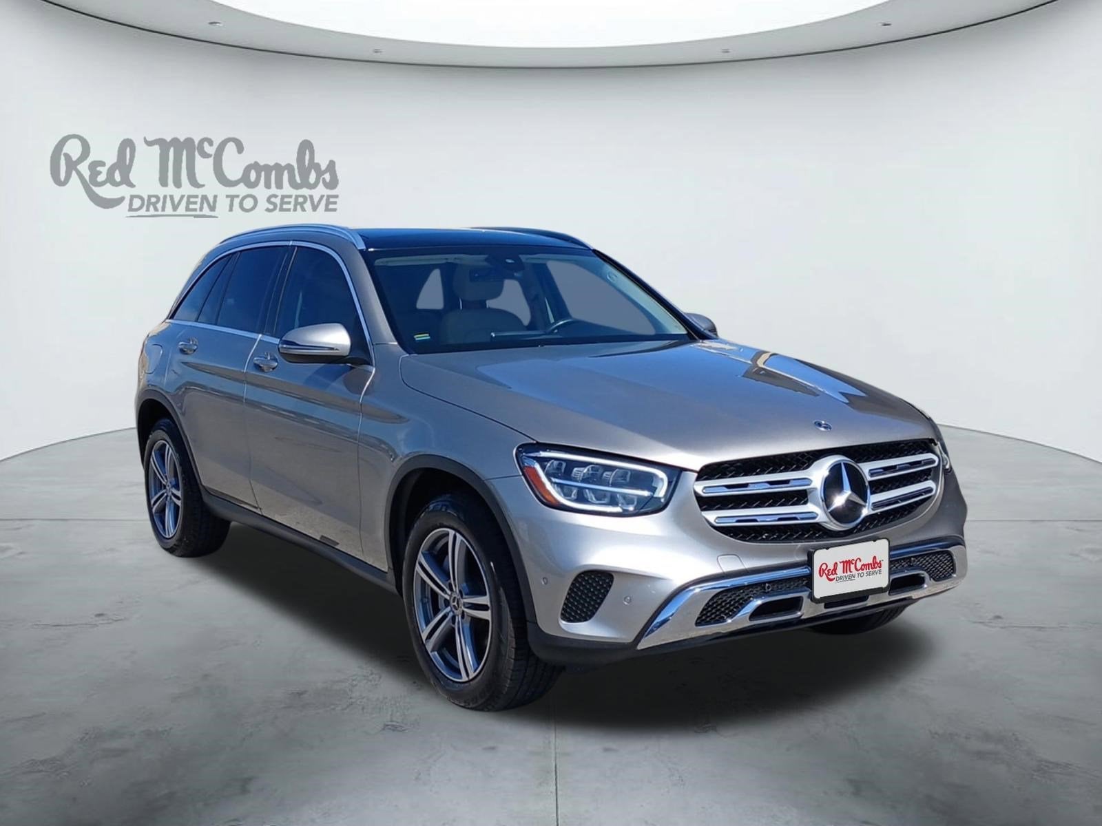 2021 Mercedes-Benz GLC 300 W/ PANORAMA SUNROOF & AMBIENT LIGHTING