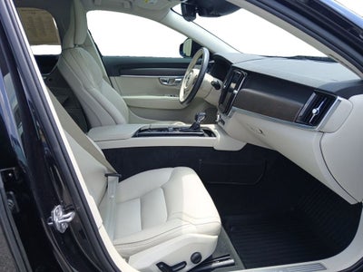 2019 Volvo V90 Cross Country T6 AWD